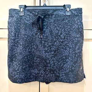 Speedo Black and Gray Patterned Skort- L